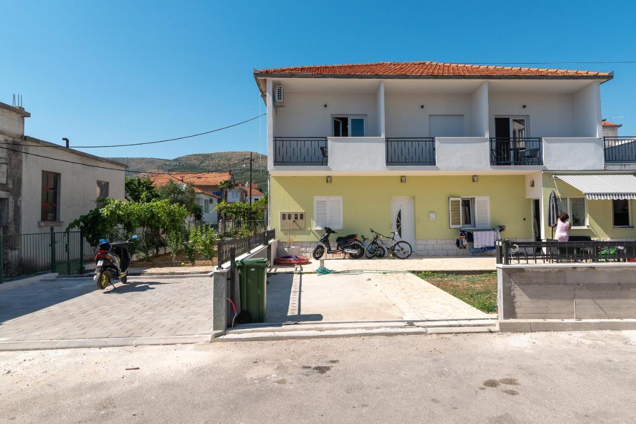 Apartmani Ante & Sime Трогір Екстер'єр фото